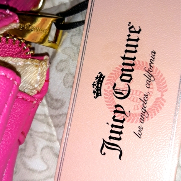 NWT, Beautiful  Juicy Couture cross body purse - Picture 16 of 16